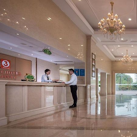Vienna 3 Best Hotel Dongguan Liaobu Veicle City Kültér fotó